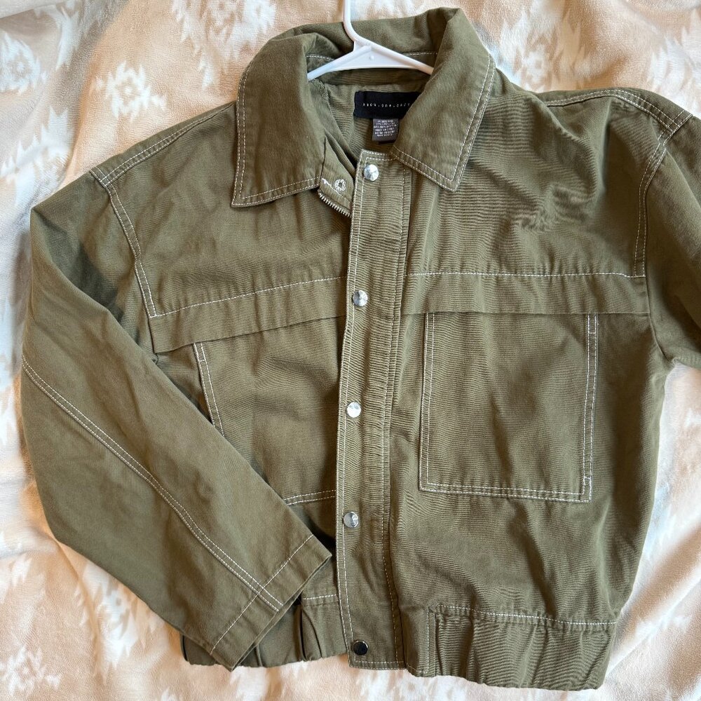 Green Light Weight Fall Jacket